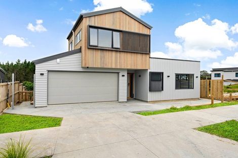 Photo of property in 27 Kotuitui Drive, Wainui, 0992