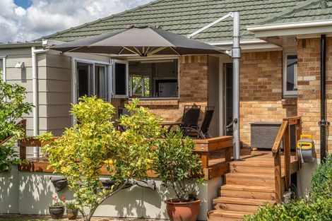 Photo of property in 17 Johnsview Terrace, Hillcrest, Hamilton, 3216