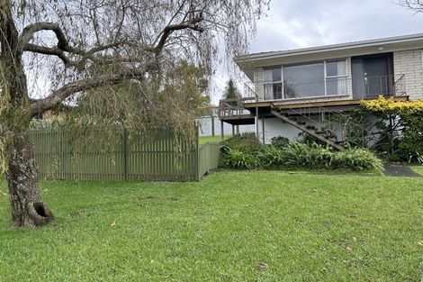 Photo of property in 2/45 Knightsbridge Drive, Forrest Hill, Auckland, 0620