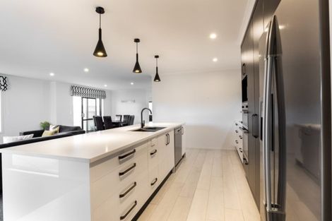 Photo of property in 16 Clifford Close, Leamington, Cambridge, 3432