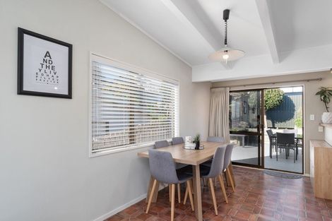 Photo of property in 77 Victory Street, Welcome Bay, Tauranga, 3112