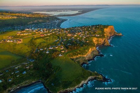 Photo of property in 23 Peninsula View, Scarborough, Christchurch, 8081