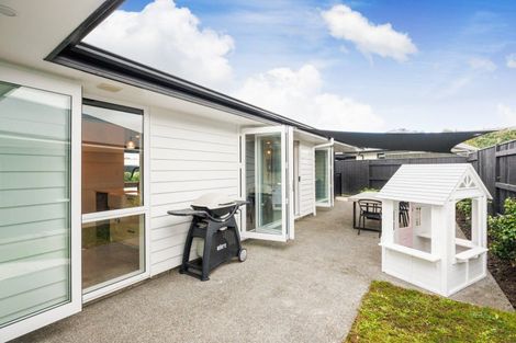 Photo of property in 24 Freedom Drive, Kelvin Grove, Palmerston North, 4414