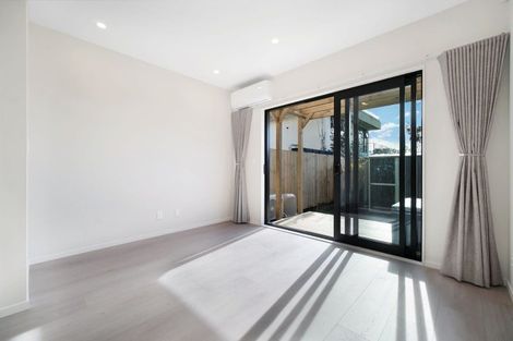 Photo of property in 3/65 Moire Road, Massey, Auckland, 0614