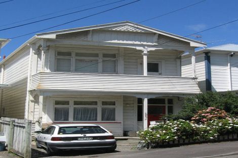 Photo of property in 71 Rolleston Street, Mount Cook, Wellington, 6021