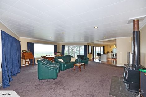 Photo of property in 2118 East Coast Road, Stillwater, Silverdale, 0993