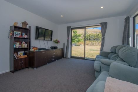 Photo of property in 8 Perriam Place, Mount Pisa, Cromwell, 9383