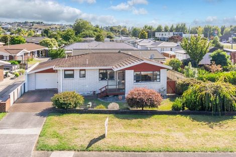 Photo of property in 16 Christie Avenue, Te Awamutu, 3800