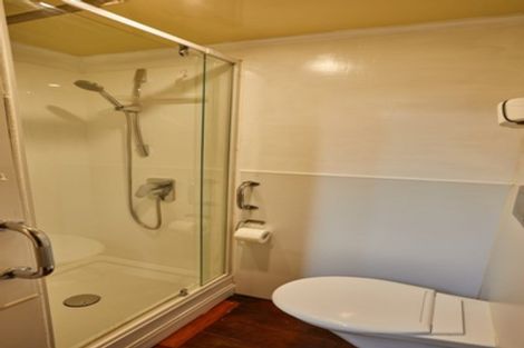 Photo of property in 138 Evans Bay Parade, Roseneath, Wellington, 6021