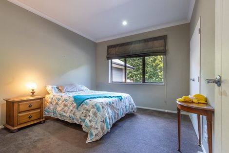 Photo of property in 104 Abergeldie Way, Cambridge, 3493