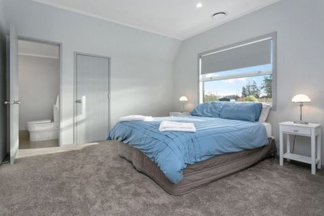 Photo of property in 17 Sheridan Crescent, Leamington, Cambridge, 3432