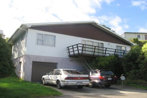 Photo of property in 18 Akatea Road, Korokoro, Lower Hutt, 5012