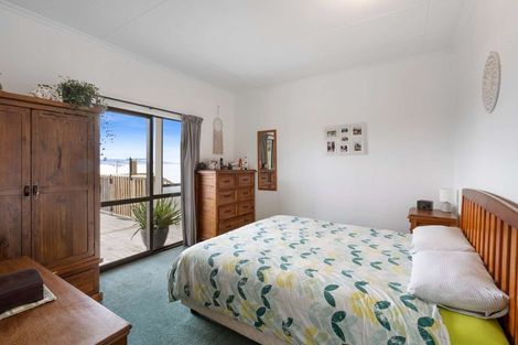 Photo of property in 22 Esplanade, Kaka Point, Balclutha, 9271