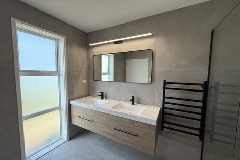 Photo of property in 5 Johnson Place, Stillwater, Silverdale, 0993