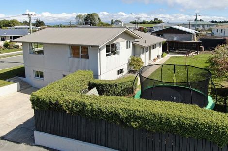 Photo of property in 27 Glendale Crescent, Holmes Hill, Oamaru, 9401