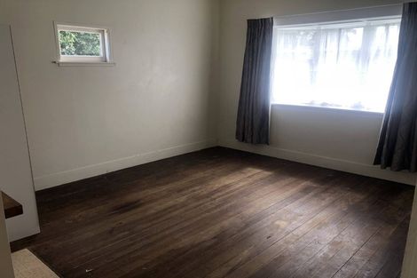 Photo of property in 11 Harris Road, Mount Wellington, Auckland, 1051