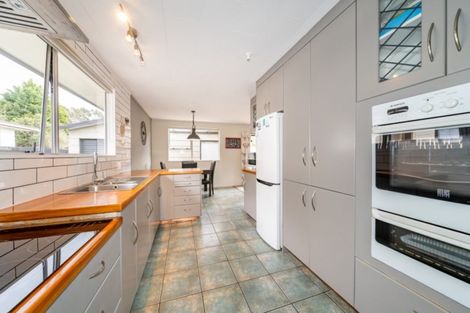 Photo of property in 10 Garnet Grove, Birchville, Upper Hutt, 5018