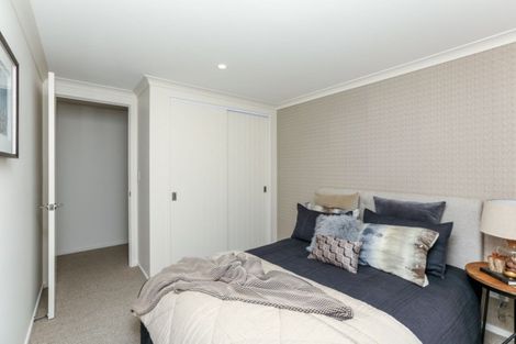 Photo of property in 1 Tupare Place, Highlands Park, New Plymouth, 4312