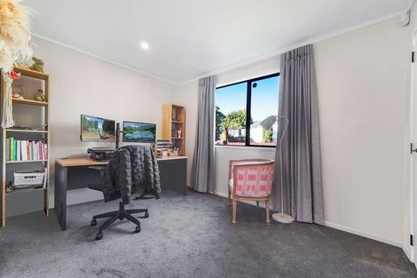 Photo of property in 7 Bain Place, Bucklands Beach, Auckland, 2014