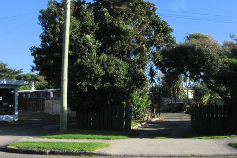 Photo of property in 38 Rangihiroa Street, Waikanae Beach, Waikanae, 5036