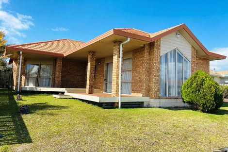 Photo of property in 1c Picasso Drive, West Harbour, Auckland, 0618