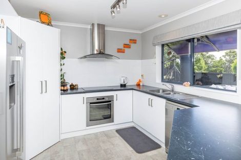 Photo of property in 39 Ayrshire Drive, Grandview Heights, Hamilton, 3200