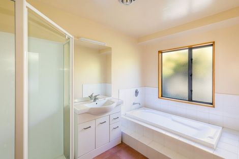 Photo of property in 6 Parkstone Avenue, Ilam, Christchurch, 8041