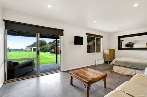 Photo of property in 206 Smart Road, Hillsborough, New Plymouth, 4372