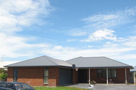 Photo of property in 4 Neptune Place, Waimairi Beach, Christchurch, 8083