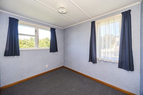Photo of property in 1 Roach Street, Holmes Hill, Oamaru, 9401