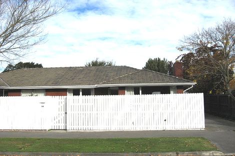 Photo of property in 2/9 Wadeley Road, Ilam, Christchurch, 8041