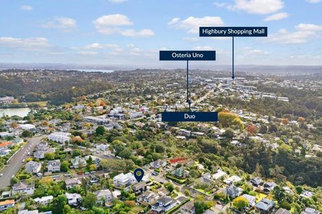 Photo of property in 13 Maritime Terrace, Birkenhead, Auckland, 0626