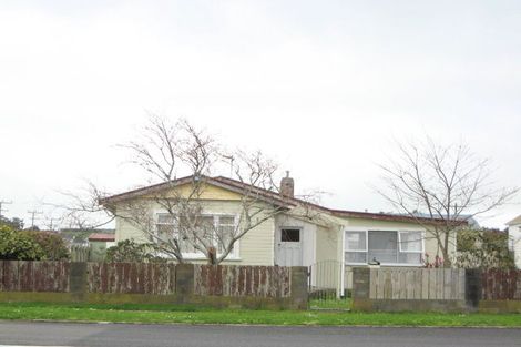 Photo of property in 11a Queen Street, Waitara, 4320