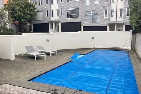 Photo of property in 6c Carlton Gore Road, Grafton, Auckland, 1023