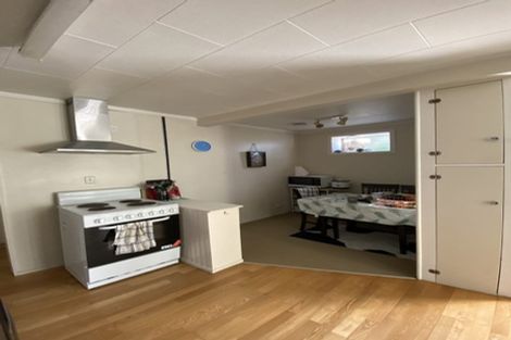 Photo of property in 27 Mahara Avenue, Birkenhead, Auckland, 0626