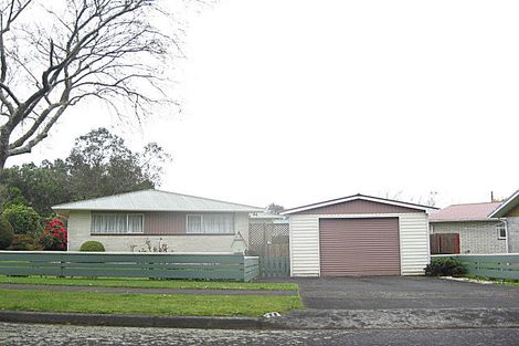 Photo of property in 4 Hickford Place, Okato, 4335