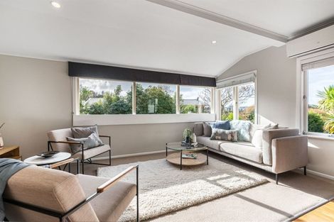 Photo of property in 1/7 Arahia Street, Northcote, Auckland, 0627