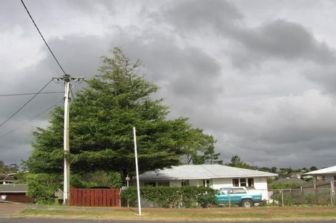 Photo of property in 1/35 Sunnynook Road, Forrest Hill, Auckland, 0620