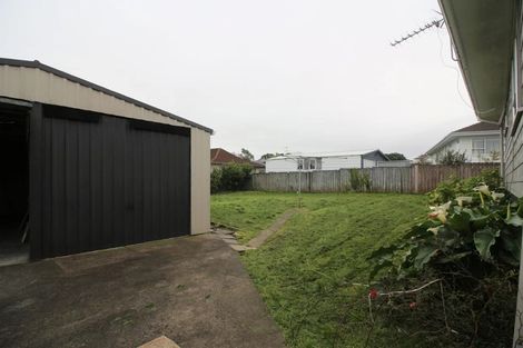 Photo of property in 73 Alabaster Drive, Papatoetoe, Auckland, 2025