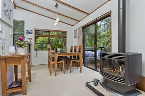 Photo of property in 1/51 Roberts Road, Glenfield, Auckland, 0629