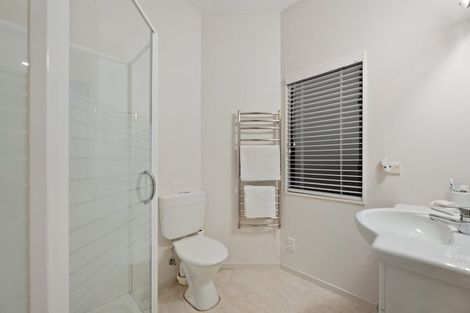 Photo of property in 28 Rosemary Avenue, Forrest Hill, Auckland, 0620