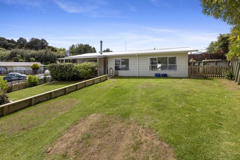 Photo of property in 1 Ross Place, Blagdon, New Plymouth, 4310