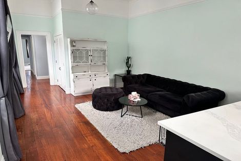 Photo of property in 55 Te Wharepouri Street, Berhampore, Wellington, 6023