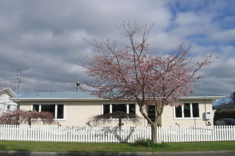 Photo of property in 18 Slade Street, Greerton, Tauranga, 3112