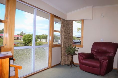 Photo of property in 44 Hillary Street, Winton, 9720