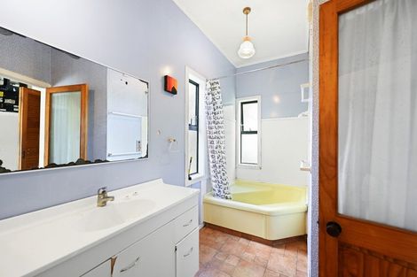 Photo of property in 25 Winter Street, Fairfield, Hamilton, 3214