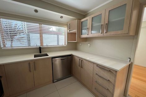 Photo of property in 1/15 Sunnynook Road, Forrest Hill, Auckland, 0620