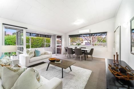 Photo of property in 1/15 Omana Road, Milford, Auckland, 0620