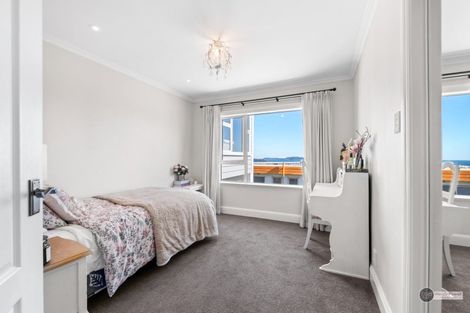 Photo of property in 10 Chestnut Grove, Maungaraki, Lower Hutt, 5010