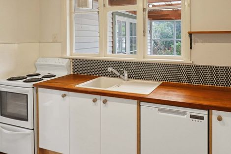 Photo of property in 7 Tawhai Street, Stokes Valley, Lower Hutt, 5019